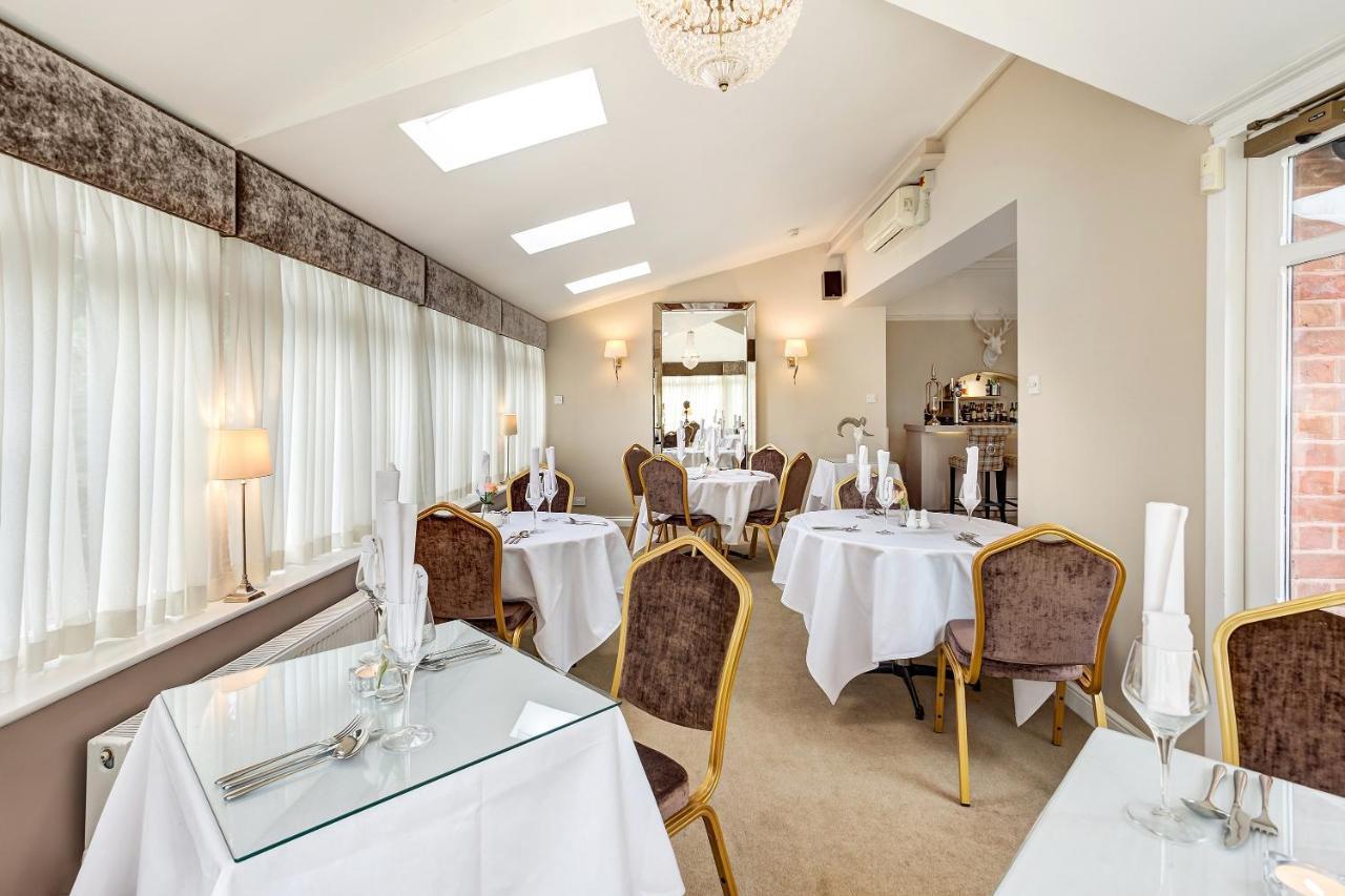 Alexandra Court Hotel Конглтон Экстерьер фото